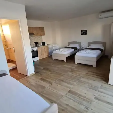 Hotel Farm 2*